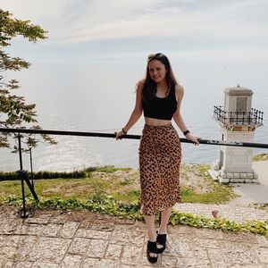 Urban outfitters midi skirt